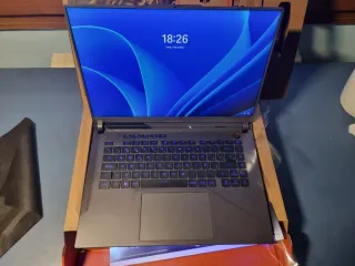 Portátil ASUS ROG G614J