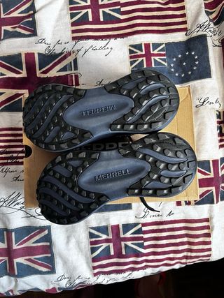 Merrell zapatilla trail gore tex impermeable 43.5