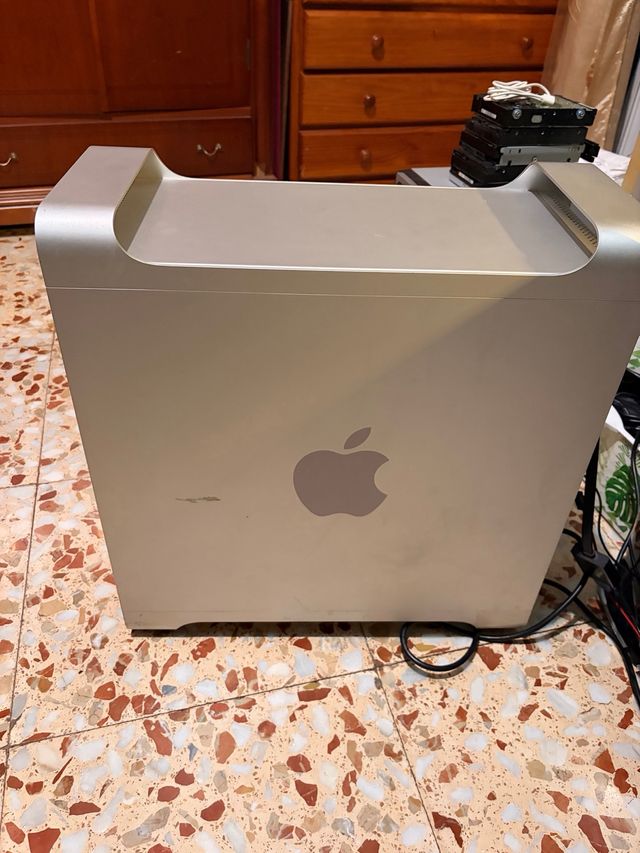 Mac Pro 5G Apple Plata
