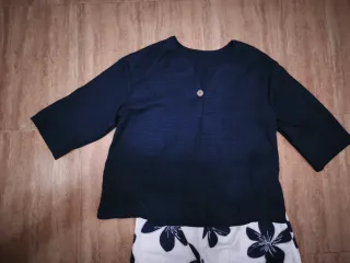 Conjunto blusa y pantalón estampado
