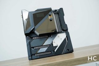 Placa Base Aorus Z590 Xtreme Waterforce