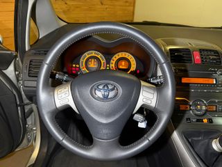 Toyota Auris 2.0 D-4D Active 2009