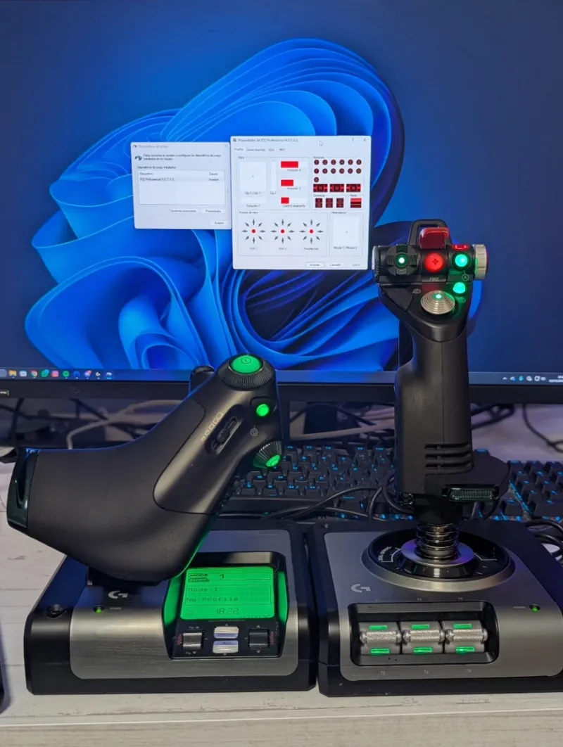 Logitech G Saitek X52 Pro Joystick
