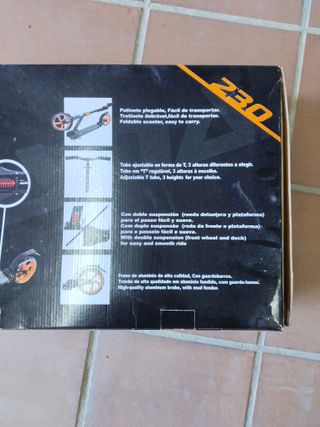 Patinete Tijuana 230 Negro/Naranja