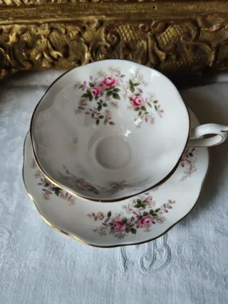 Tazza da tè Royal Albert Lavender Rose Avon shape