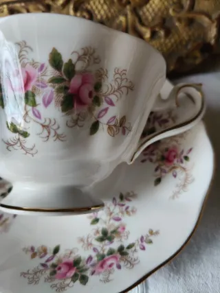 Tazza da tè Royal Albert Lavender Rose Avon shape