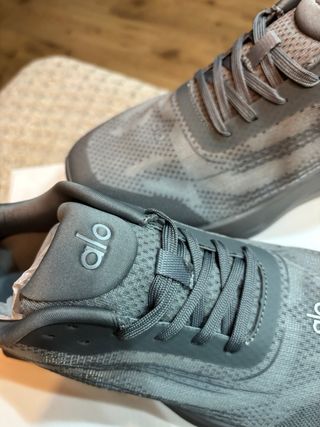 Zapatillas Alo Grises