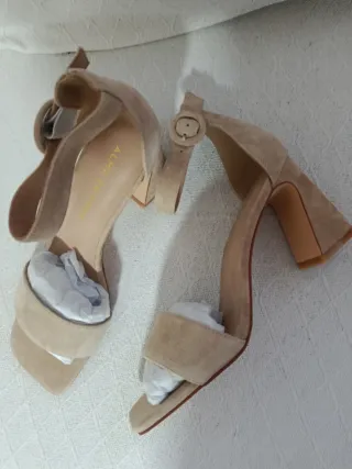 Sandalias tacón ALMA EN PENA beige