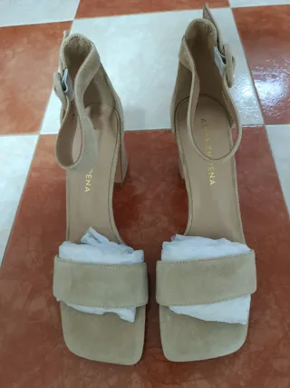 Sandalias tacón ALMA EN PENA beige