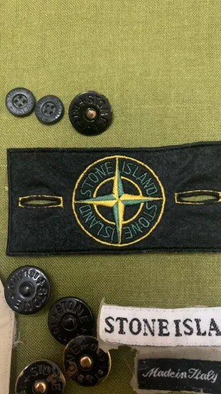 Bottoni e stemmi vintage Stone Island