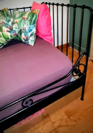 Cama IKEA negra + somier + colchón 90x200