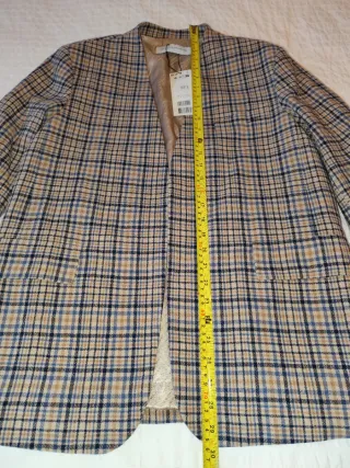 Chaqueta Adolfo Domínguez cuadros beige