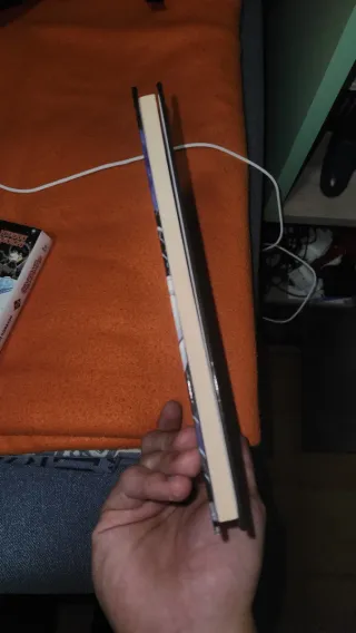 2 comics en italiano (dylan dog 179 y gintama 77)