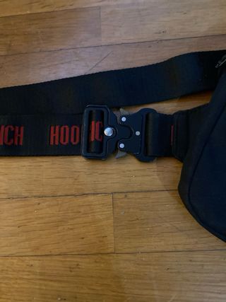 Bandolera Hoodrich Negra