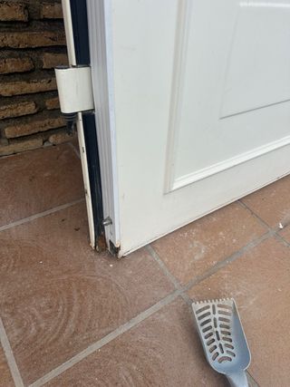 Puerta blindada exterior blanca