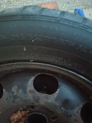 Neumáticos de coche. Dos unidades 215 55 ZR 16