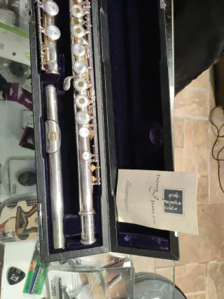 Flauta Trevor J James P14705