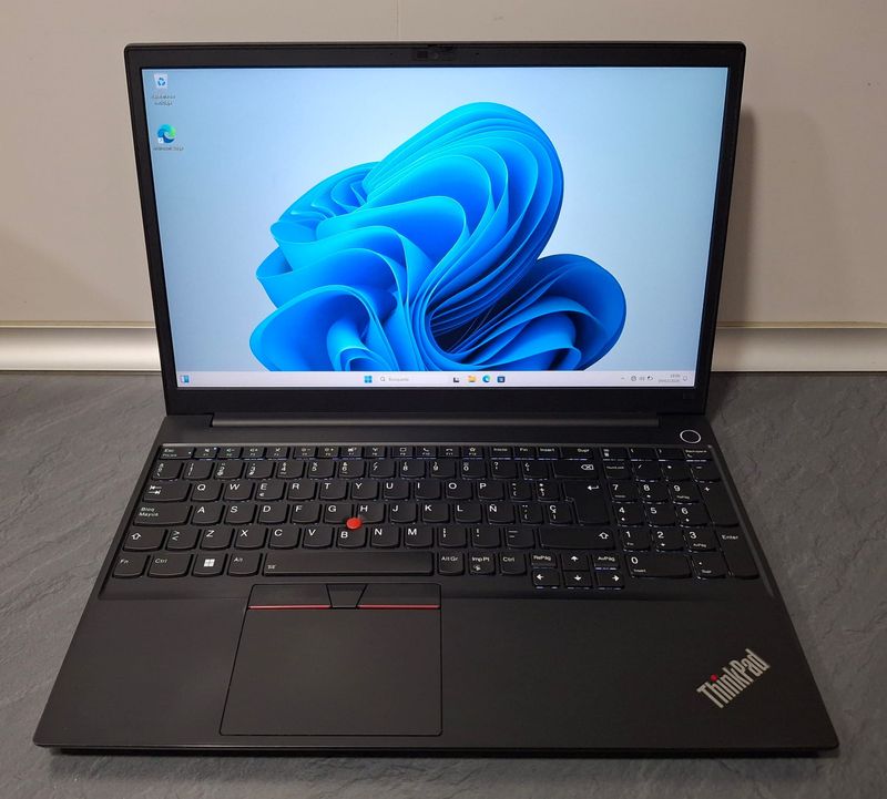 Lenovo Thinkpad E15 Ryzen7 1TB/16GB