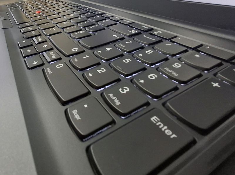 Lenovo Thinkpad E15 Ryzen7 1TB/16GB afbeelding 7