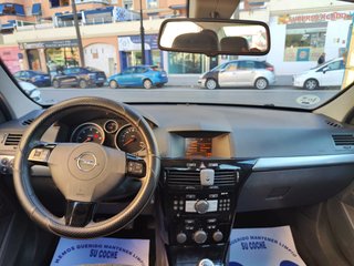Opel Astra 2010
