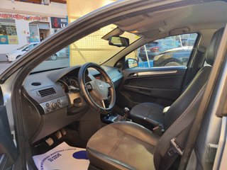 Opel Astra 2010