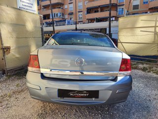 Opel Astra 2010