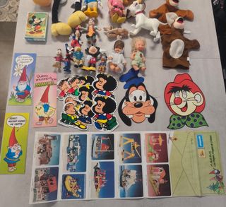 Lote figuras muñecos postales vintage Disney y más