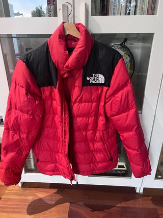 Chaqueta The North Face Roja y Negra de niño