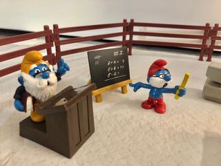 Lotto Puffi con Casa Fungo e Accessori