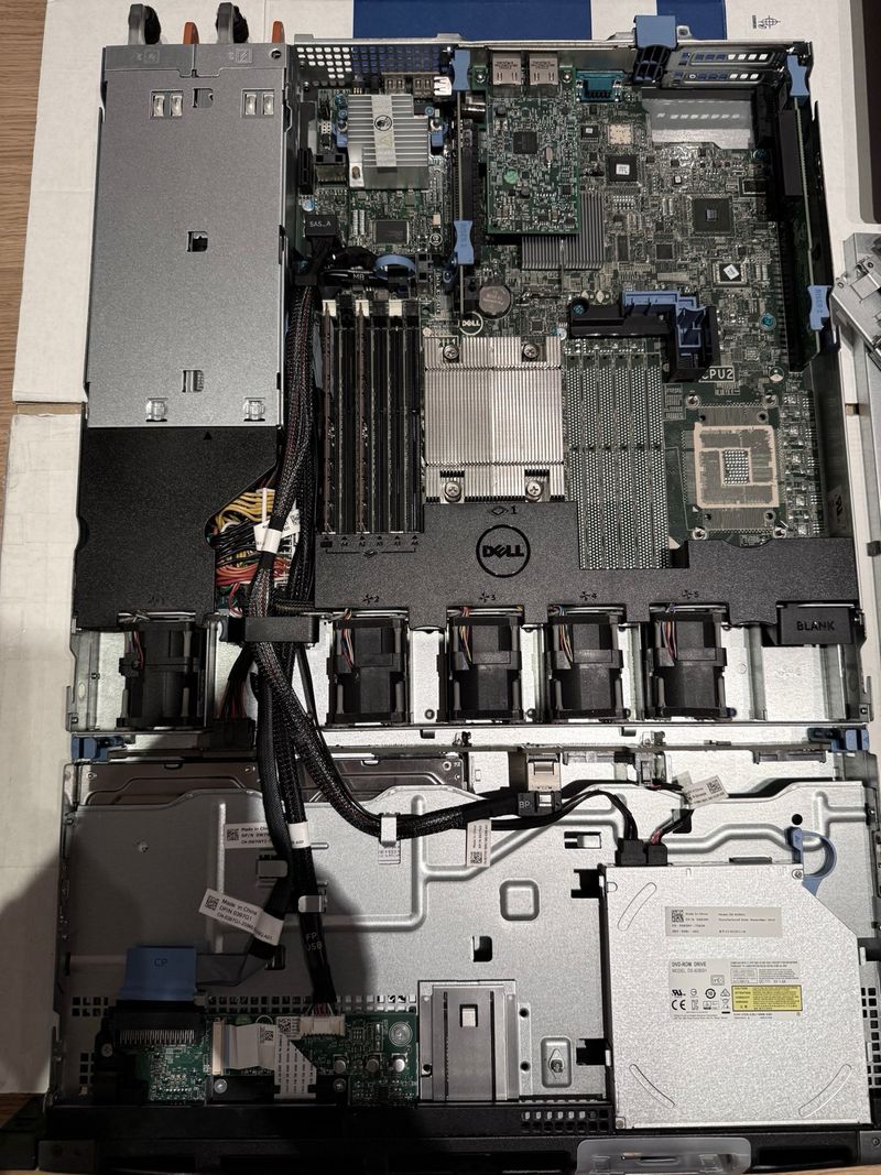 Servidor Dell PowerEdge R320