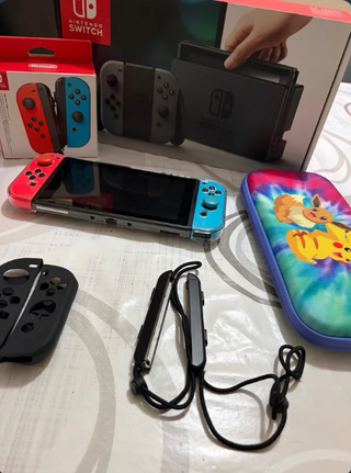 Nintendo Switch V1 + Accessori
