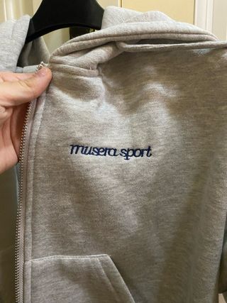 Sudadera gris sin estrenar