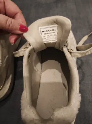 Zapatillas Beig y Doradas