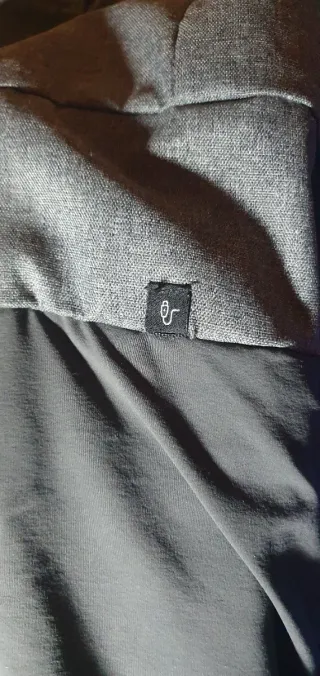 Mochila Quechua Gris y Negra