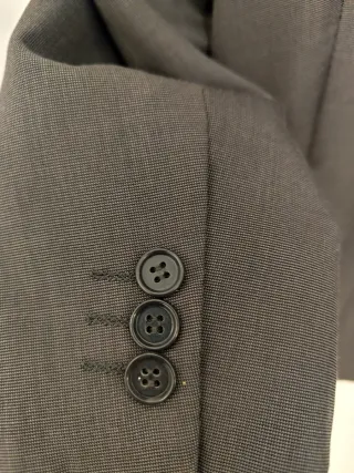 Traje de vestir gris hombre.