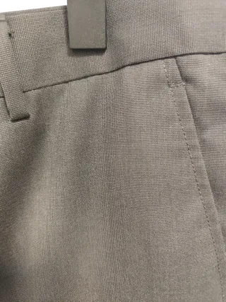 Traje de vestir gris hombre.