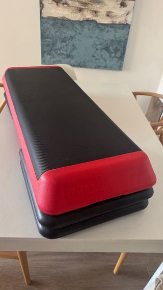 Step de ejercicio rojo y negro