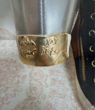 Betsey Johnson Botas con Cuña