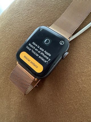 Apple Watch Series 4 44mm GPS + CEL Oro