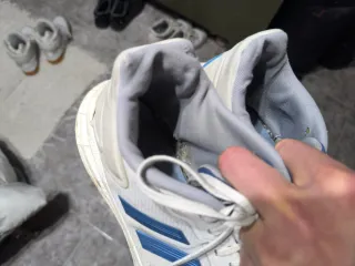 Zapatillas usadas Adidas grises talla 46 2/3