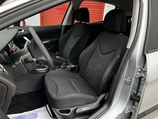 Peugeot 308 Confort 1.6 HDI 90