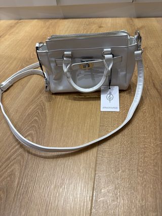 Bolso Stradivarius blanco