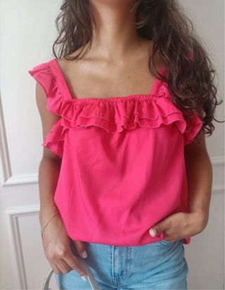 Top rosa com alças e folhos