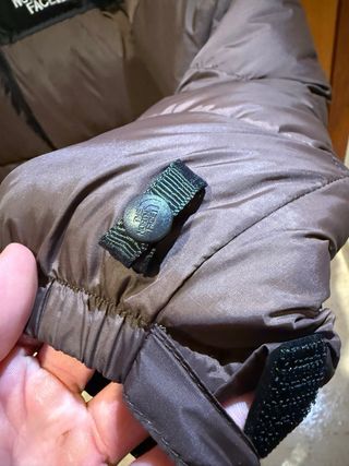 Chaqueta The North Face Retro Nuptse Negra y Marró