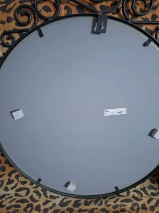 Specchio da parete decorativo in metallo