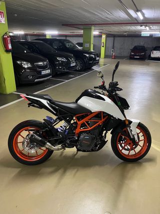 KTM Duke 390 ABS Gris Blanca