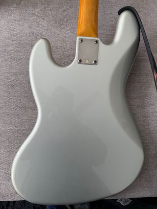Bajo Eléctrico Squier Jazz Bass 70s