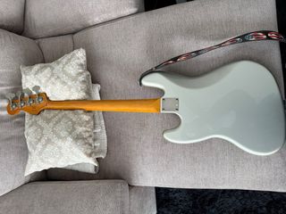 Bajo Eléctrico Squier Jazz Bass 70s