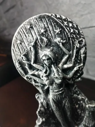 Statua Ecate Dea Gotica Esoterica Scultura Goth