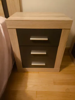 Habitación completa: mesitas, cabecero y canapé